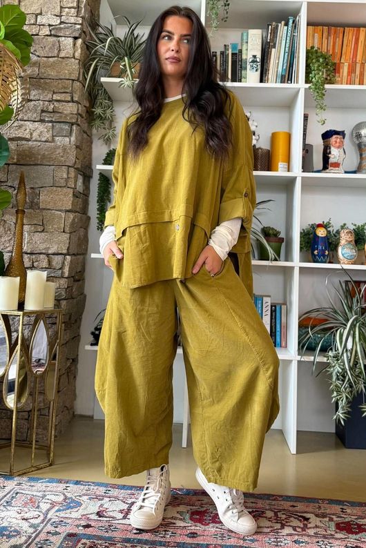 Bateau Needlecord Lazy Layer Top Mucky Olive